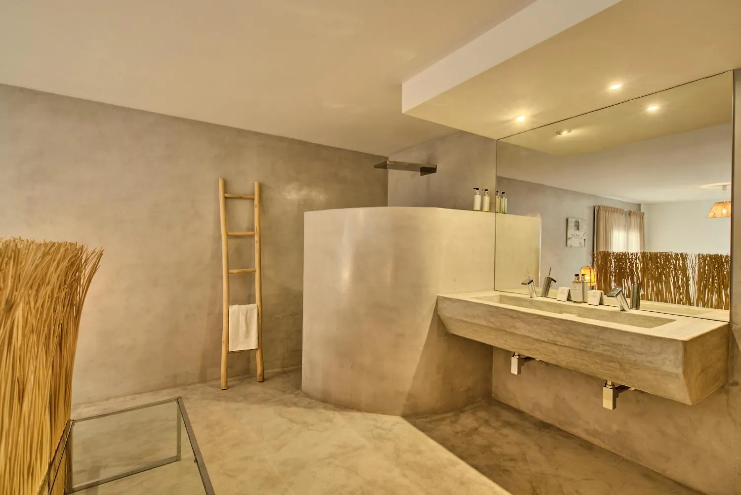 Villa In Cala Salada Sleeps 14 San Antonio