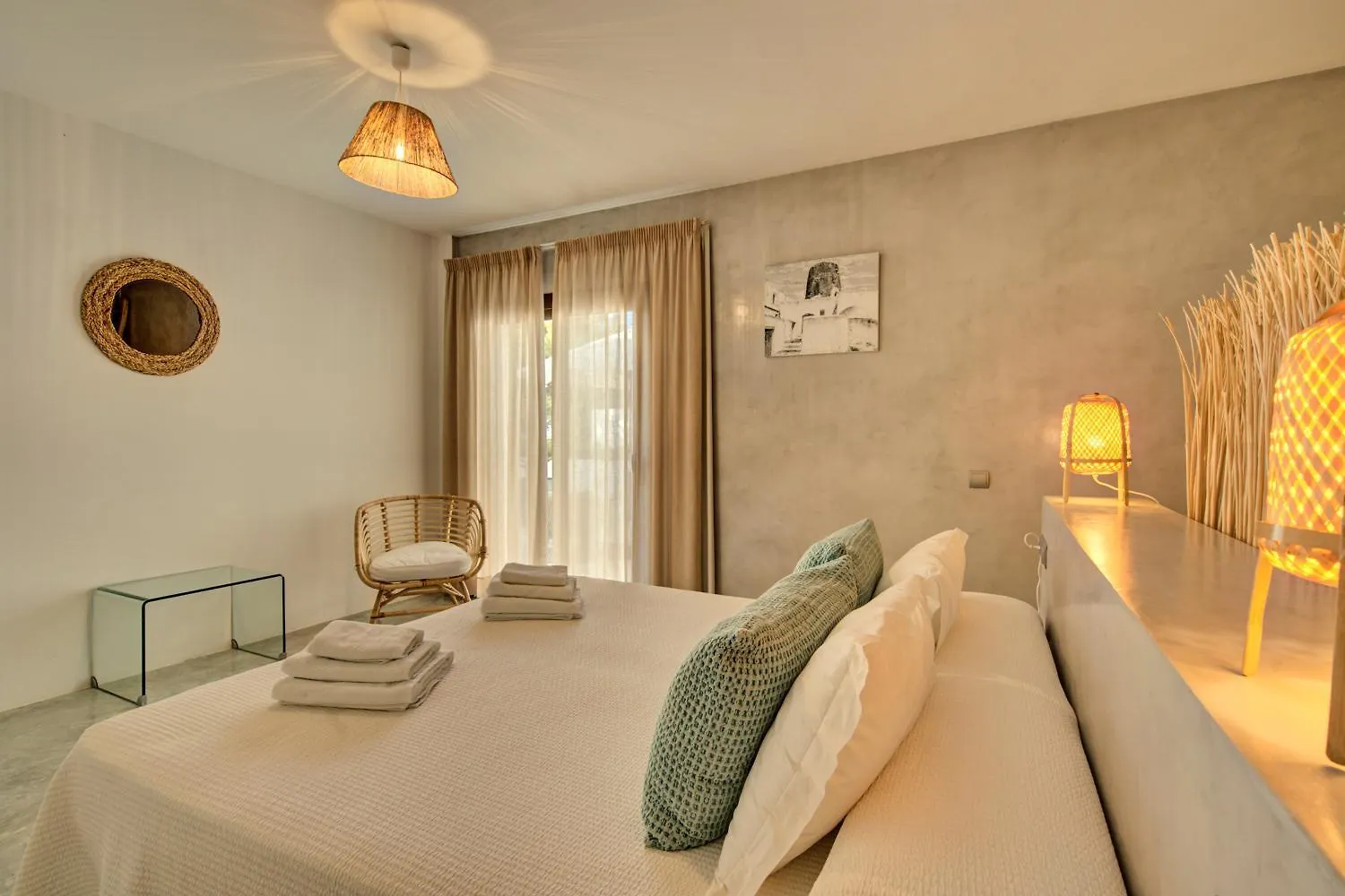 Villa In Cala Salada Sleeps 14 San Antonio