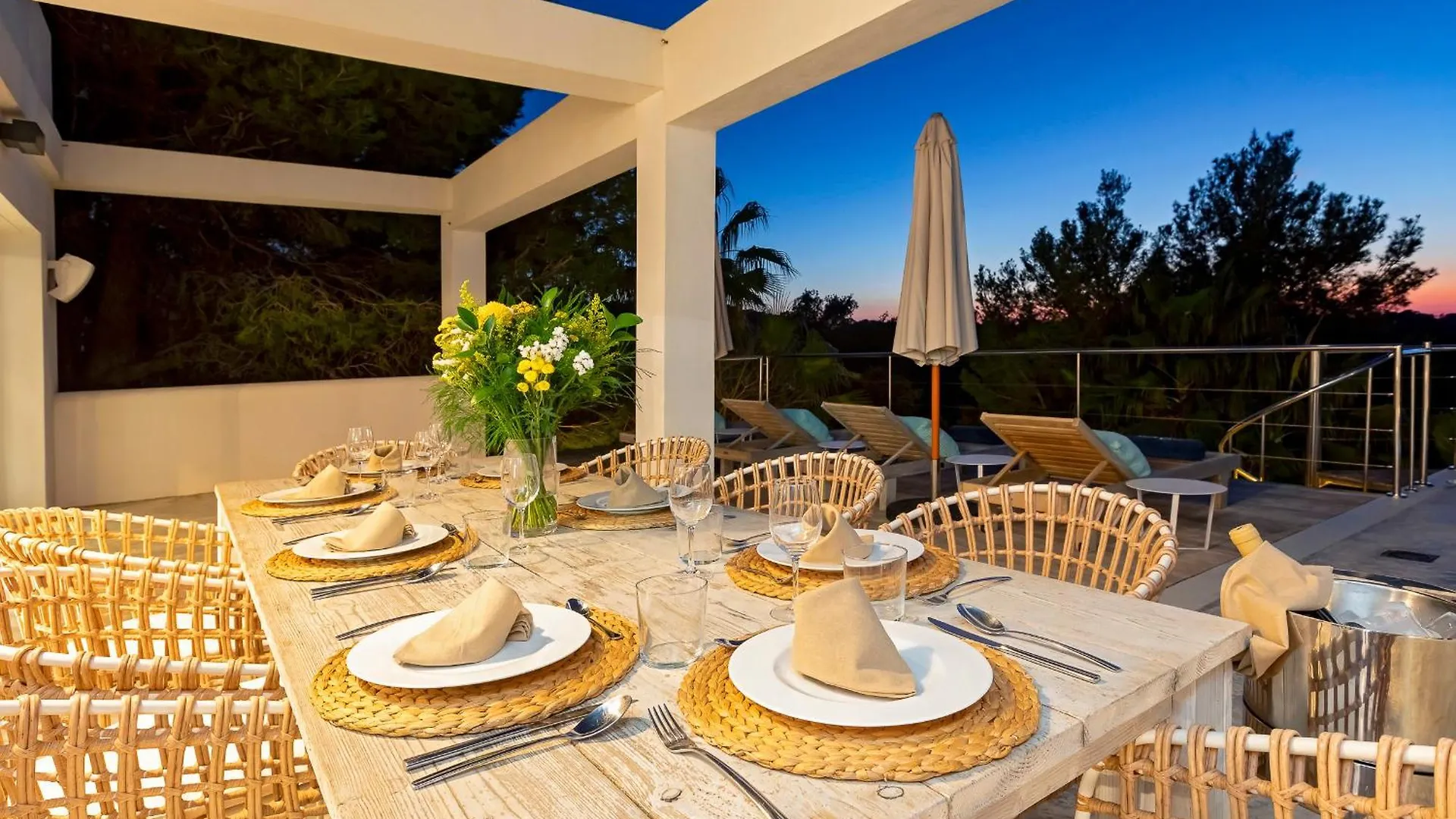 Villa In Cala Salada Sleeps 14 San Antonio