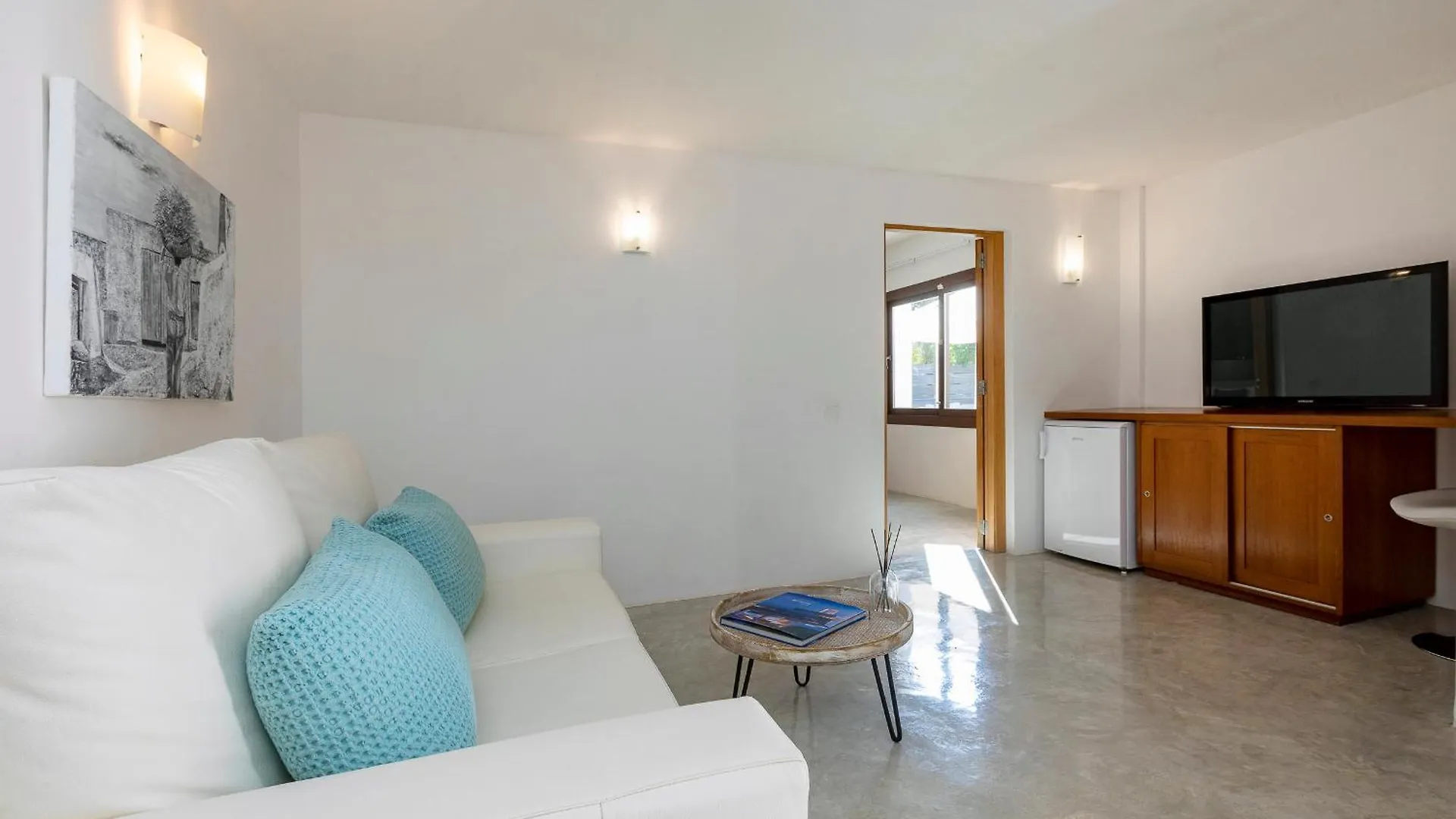 Villa In Cala Salada Sleeps 14 San Antonio